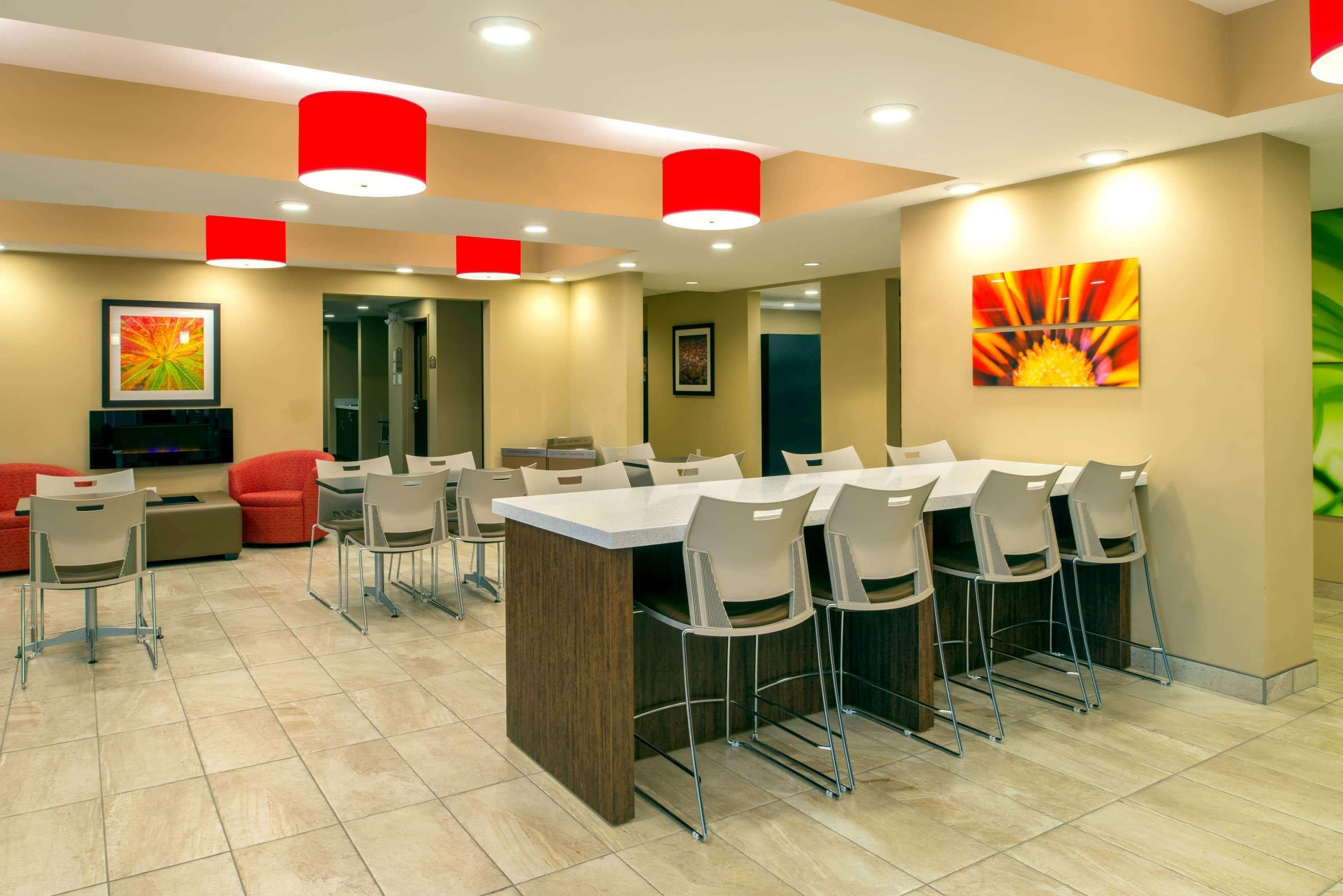 Microtel Inn & Suites By Wyndham Red Deer Kültér fotó
